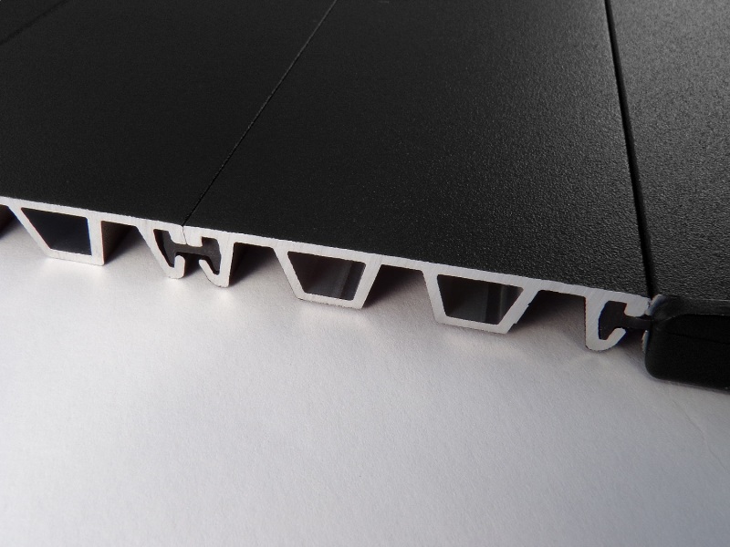 Chevrolet Silverado Retractable Tonneau Cover - Pace Edwards - UltraGroove Metal - Matte Black - `88-`13